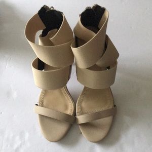Sophia & Lee Cream Heels